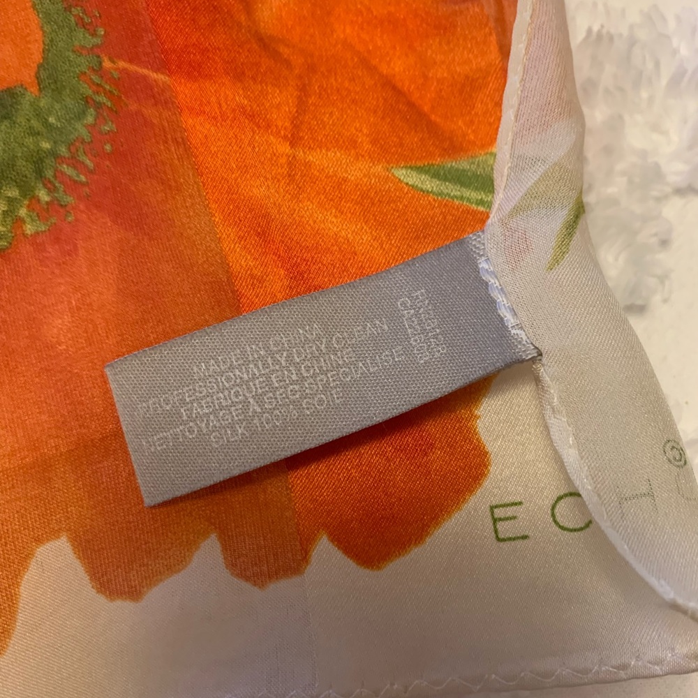 Stunning ECHO silk scarf - Picture 5 of 5